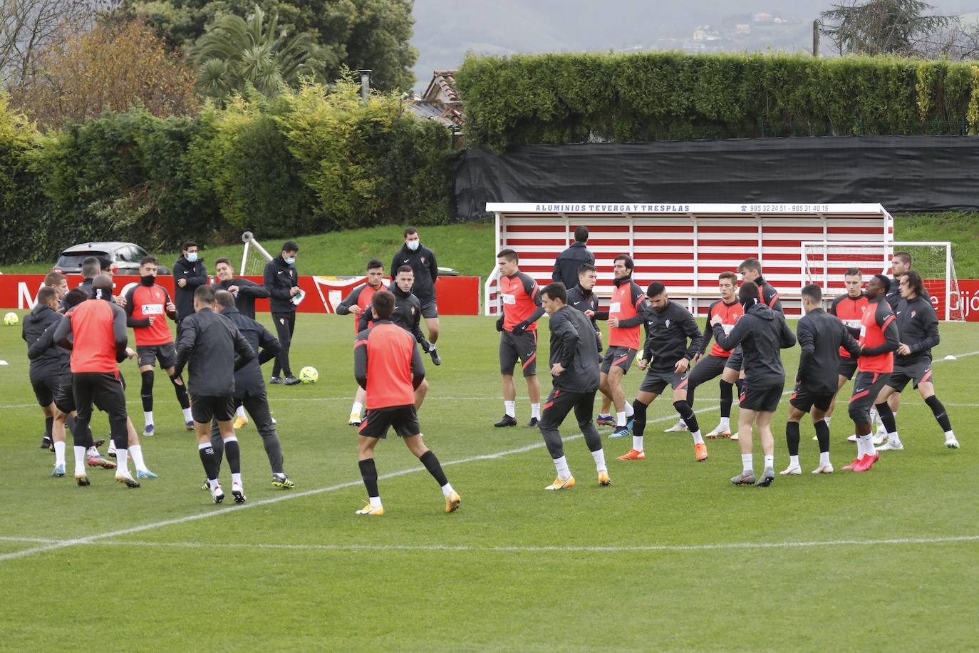 Los rojiblancos preparan su partido ante el Zaragoza