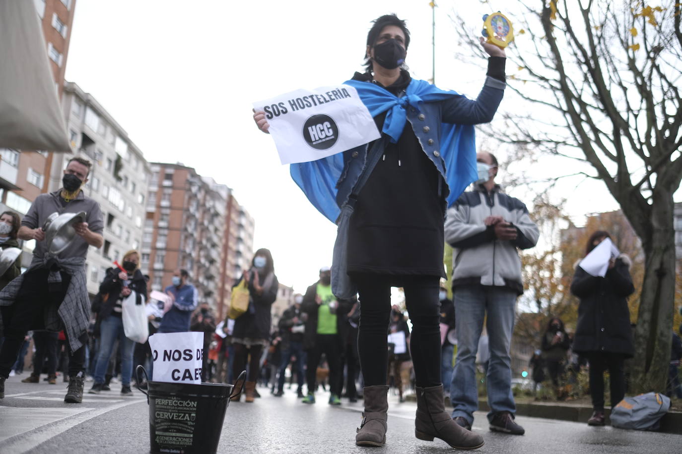La plataforma se concentra en Gijón para reivindicar sus derechos por «un futuro digno»