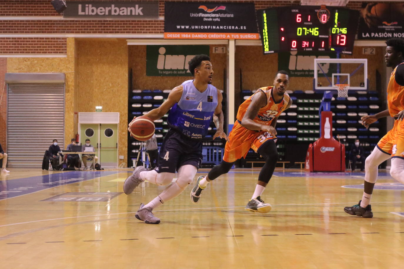 Una mejora en defensa en el último cuarto permitió a los azules despedirse de Pumarín por este 2020 con el cuarto triunfo del año