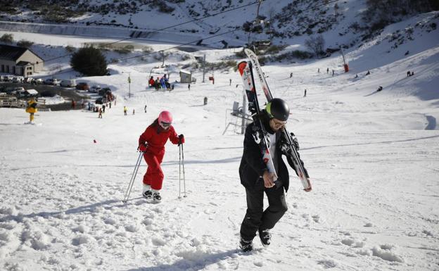 Las estaciones de esquí de Asturias seguirán cerradas