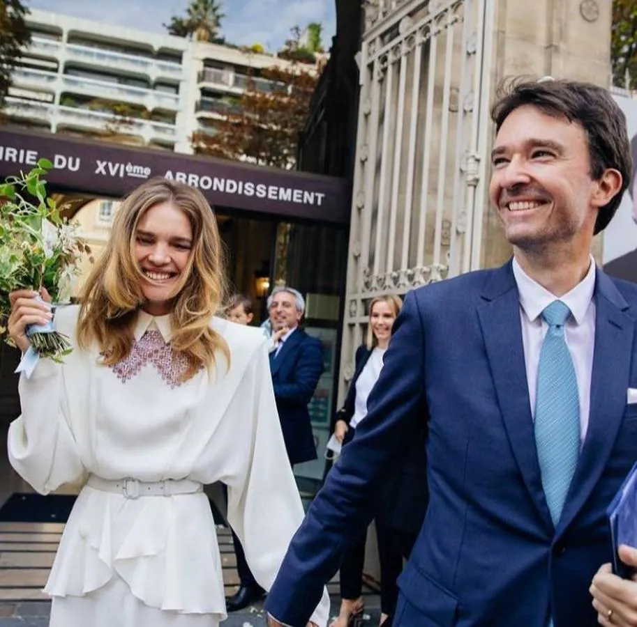 Novias virales con velo sencillo: el look que nunca falla - Foto 1