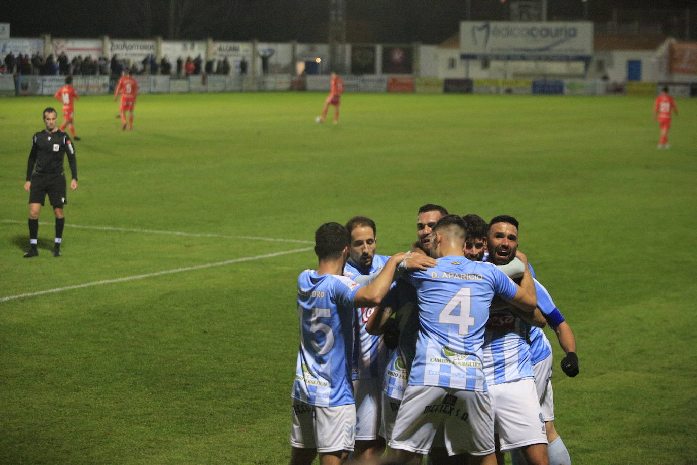 Fotos: Las mejores jugadas del Coria - Real Oviedo