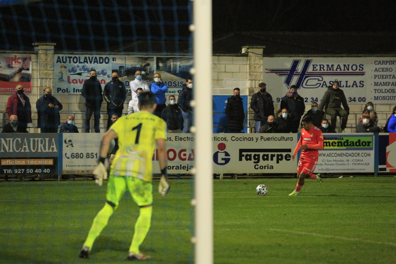 Fotos: Las mejores jugadas del Coria - Real Oviedo