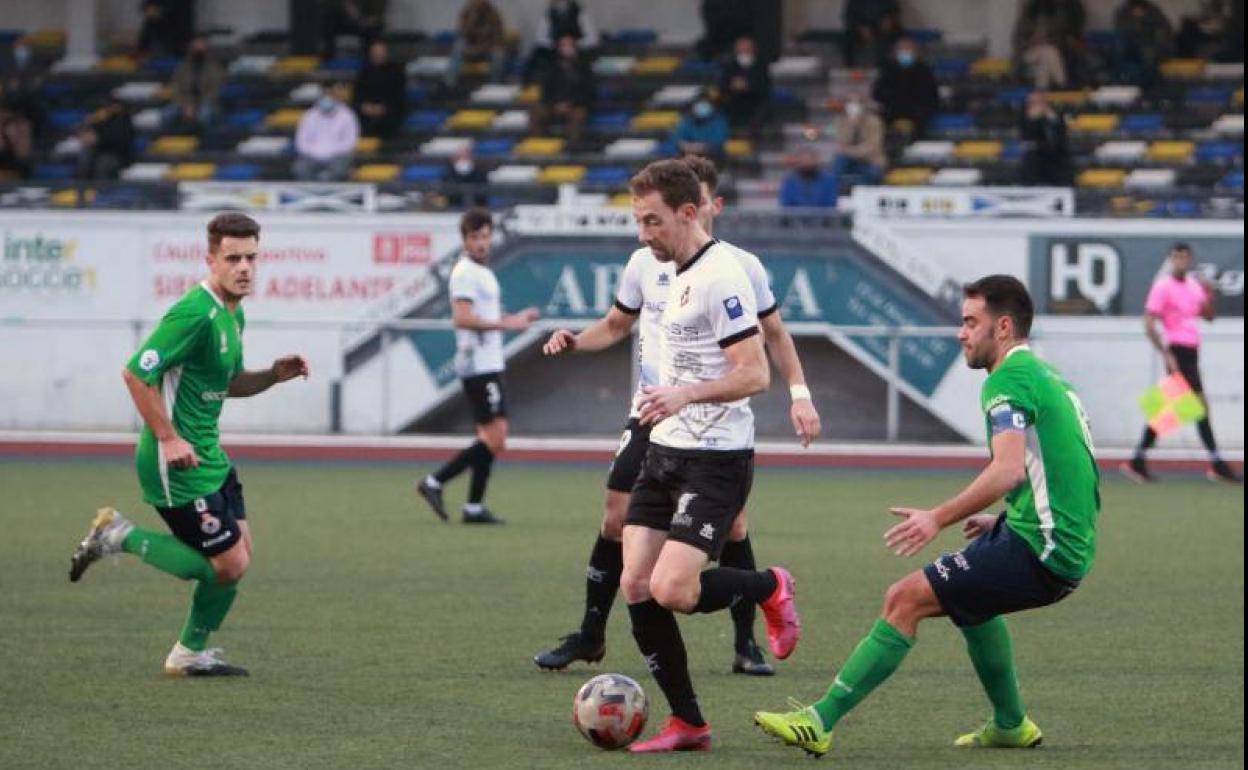 El Industrial consigue un buen punto en Mieres (1-1)