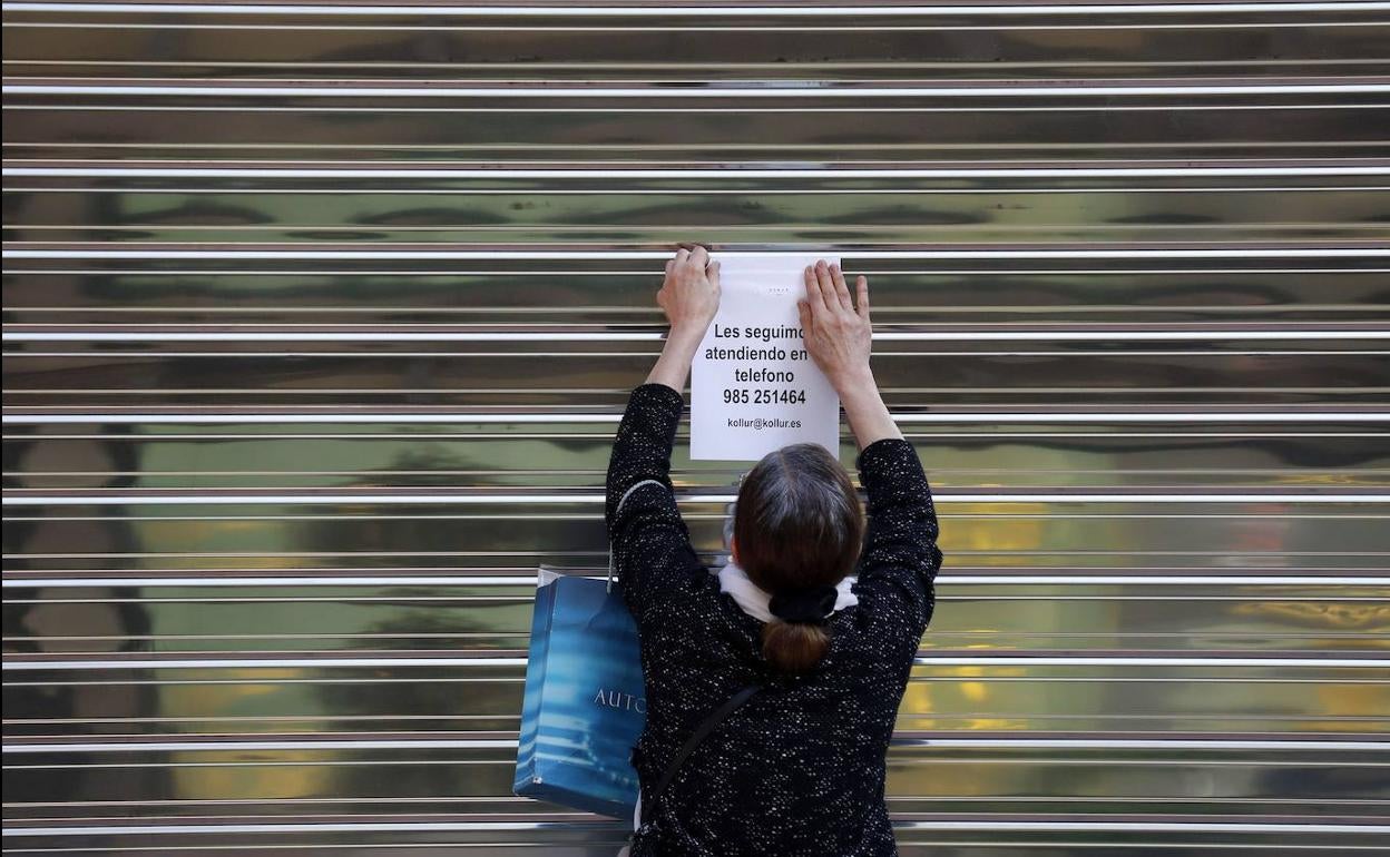 Las empresas y autónomos afectados por los cierres comienzan a recibir las ayudas