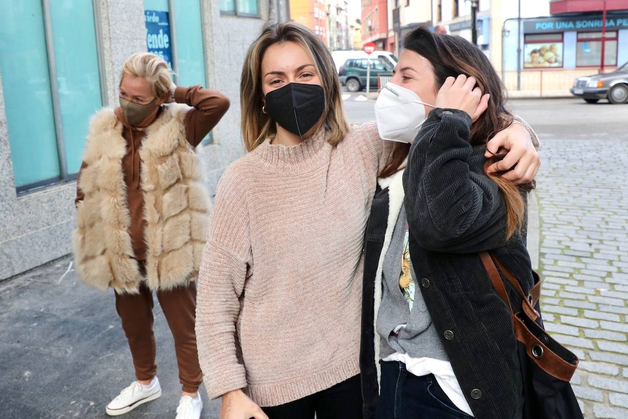 Asturias ha repartido en este Sorteo Extraordinario de la Lotería de Navidad de 2020 un total de 3.362.000 euros. La mayor parte de esta lluvia de millones ha recaído en Villaviciosa, donde 151 décimos del número 75981 (uno de los cuartos premios) han dejado 3.020.000 euros. Por otra parte, 57 boletos de varios quintos premios han repartido 342.000 euros en varios puntos de la región. 