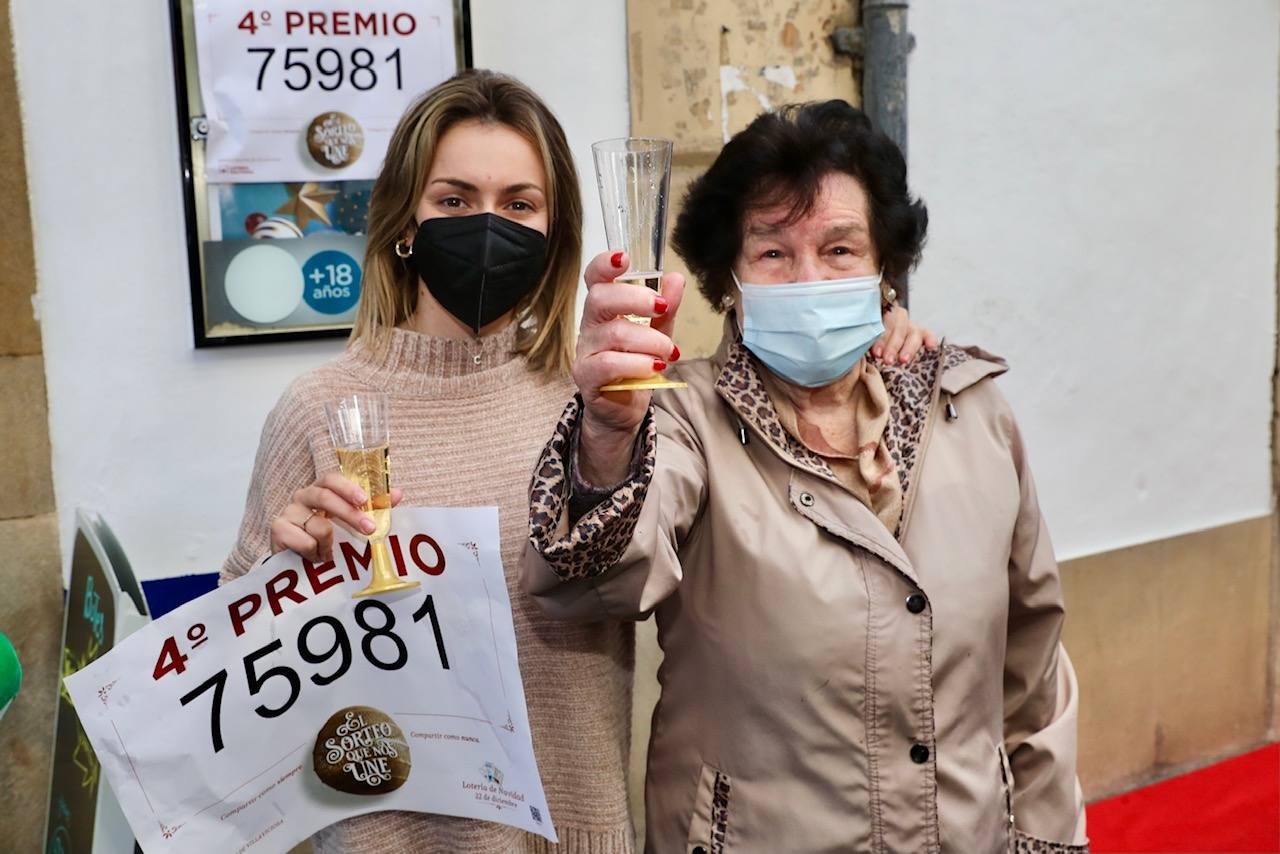 Asturias ha repartido en este Sorteo Extraordinario de la Lotería de Navidad de 2020 un total de 3.362.000 euros. La mayor parte de esta lluvia de millones ha recaído en Villaviciosa, donde 151 décimos del número 75981 (uno de los cuartos premios) han dejado 3.020.000 euros. Por otra parte, 57 boletos de varios quintos premios han repartido 342.000 euros en varios puntos de la región. 