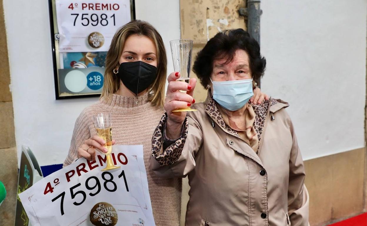 Encargadas de la floristería de Villaviciosa