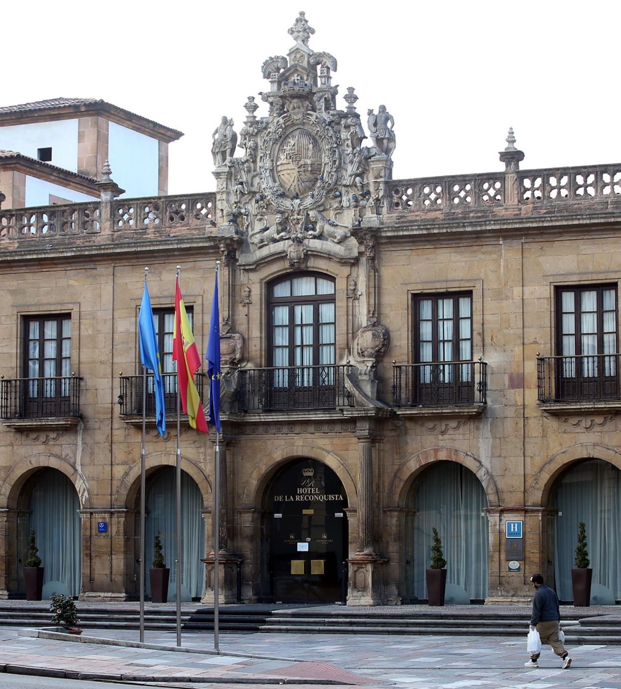 La cocina y el almacén del hotel de la Reconquista será reformado próximamente . 