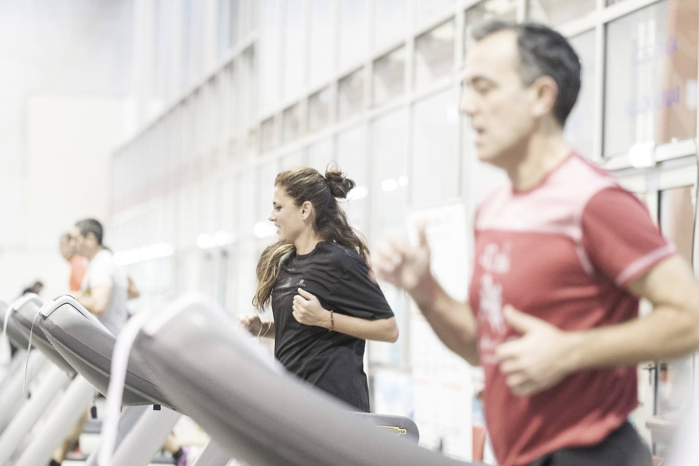 Youssef Benkert e Isabel Barreiro fueron los más rápidos en esta edición indoor en el Palacio de los Deportes.