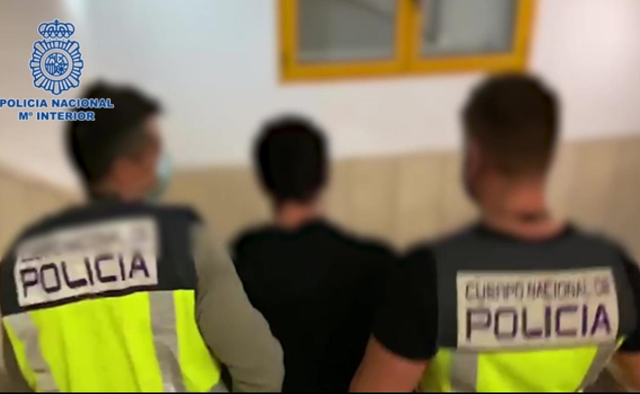 Detención del cantante Jay Santos.