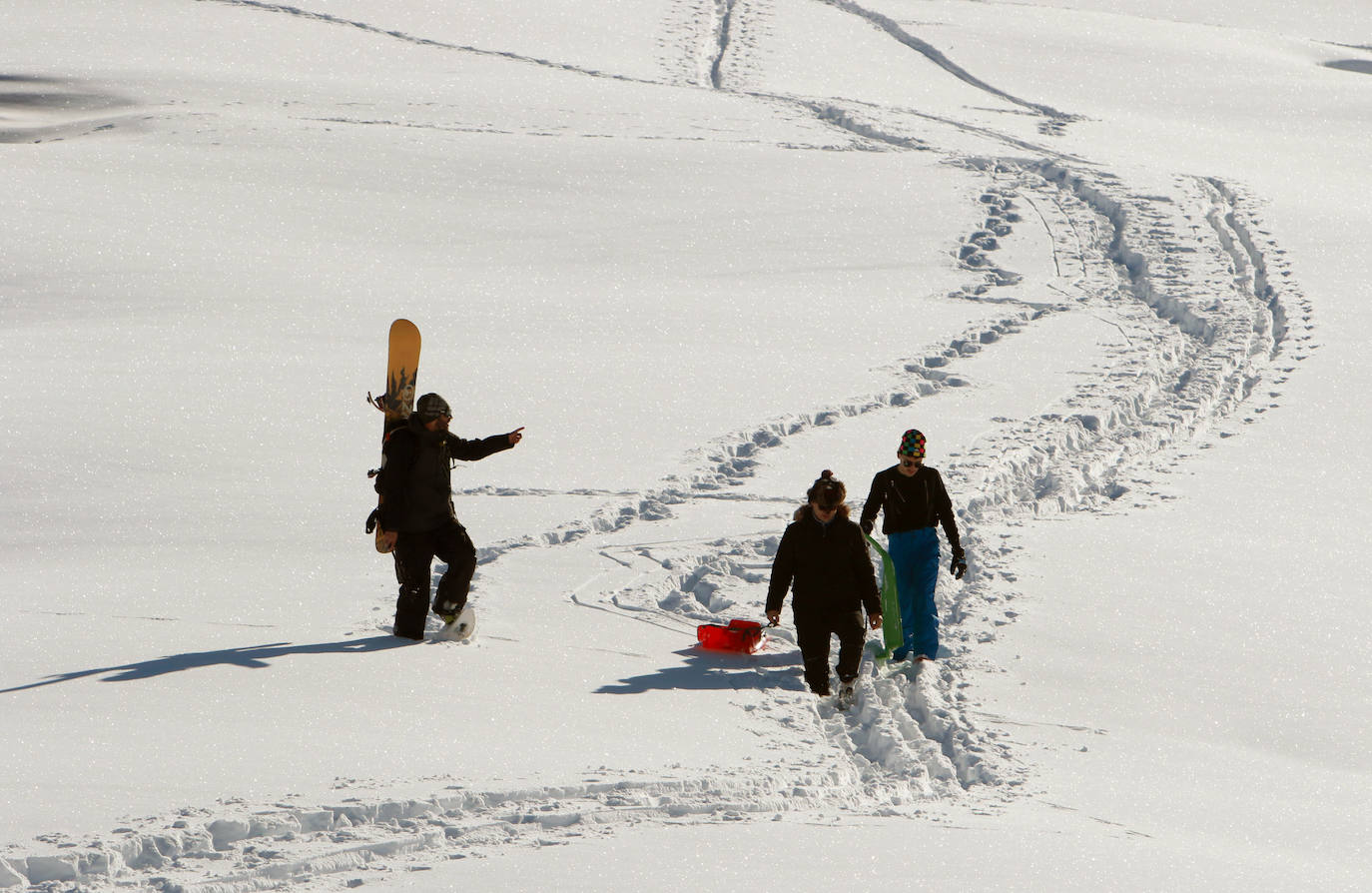 Gran afluencia en la estación de esquí en el Día de Reyes. Completó su aforo diario de 1.200 personas antes del mediodía