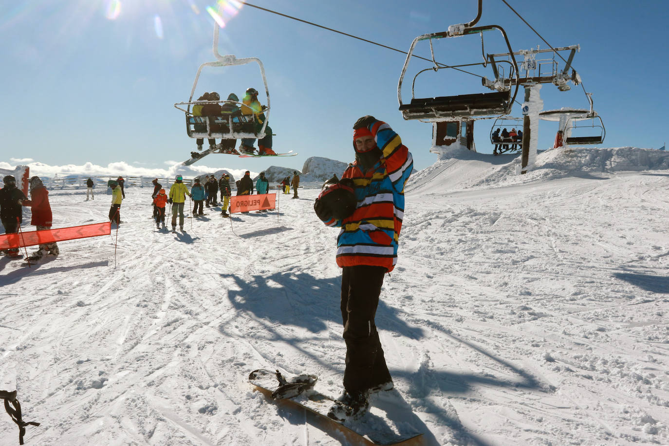 Gran afluencia en la estación de esquí en el Día de Reyes. Completó su aforo diario de 1.200 personas antes del mediodía