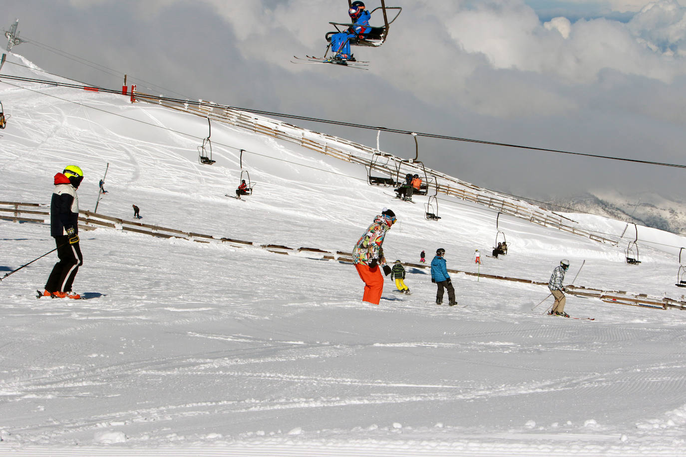 Gran afluencia en la estación de esquí en el Día de Reyes. Completó su aforo diario de 1.200 personas antes del mediodía