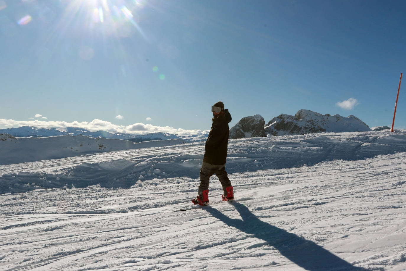 Gran afluencia en la estación de esquí en el Día de Reyes. Completó su aforo diario de 1.200 personas antes del mediodía