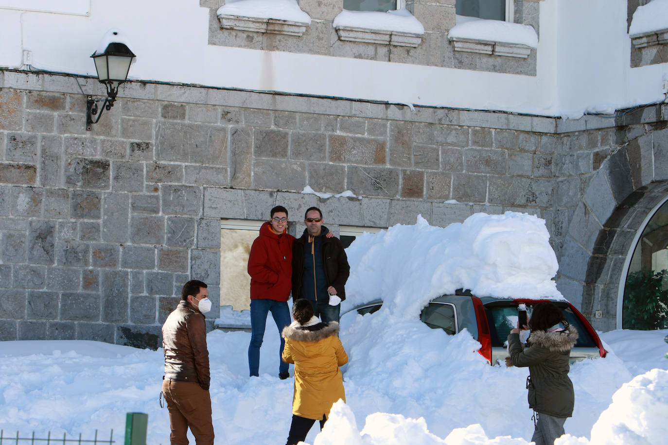 Gran afluencia en la estación de esquí en el Día de Reyes. Completó su aforo diario de 1.200 personas antes del mediodía