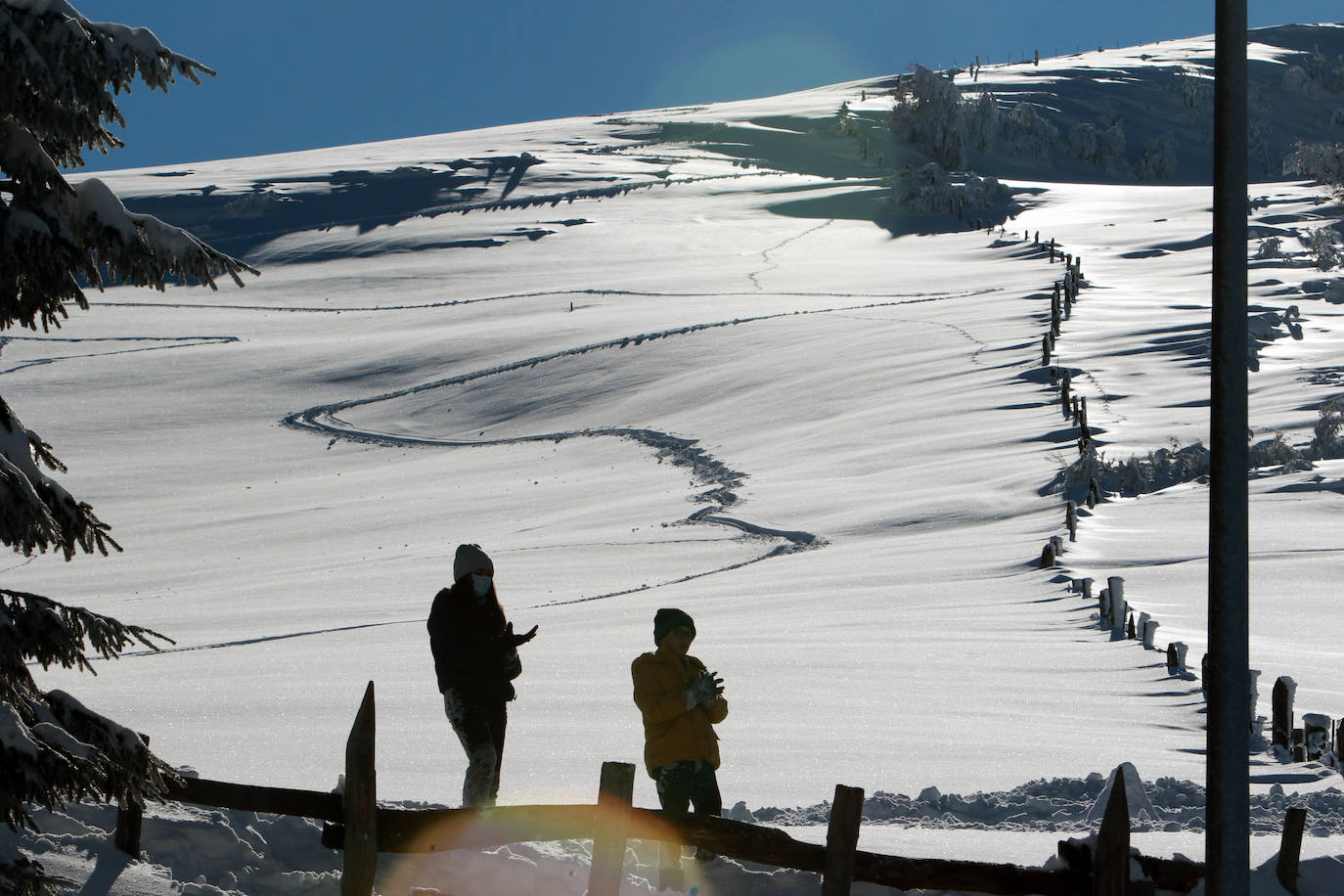 Gran afluencia en la estación de esquí en el Día de Reyes. Completó su aforo diario de 1.200 personas antes del mediodía
