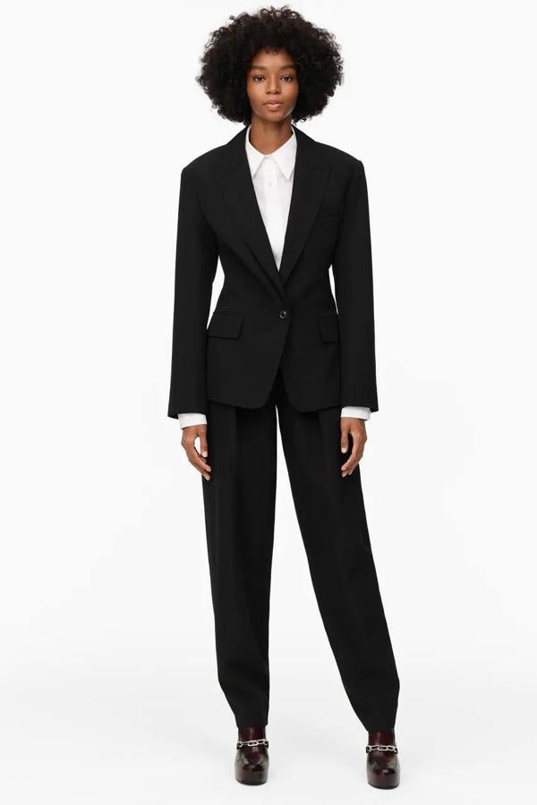 Blazer de lana limited edition (49,99 euros) y pantalones a juego (19,99 euros) de Zara.