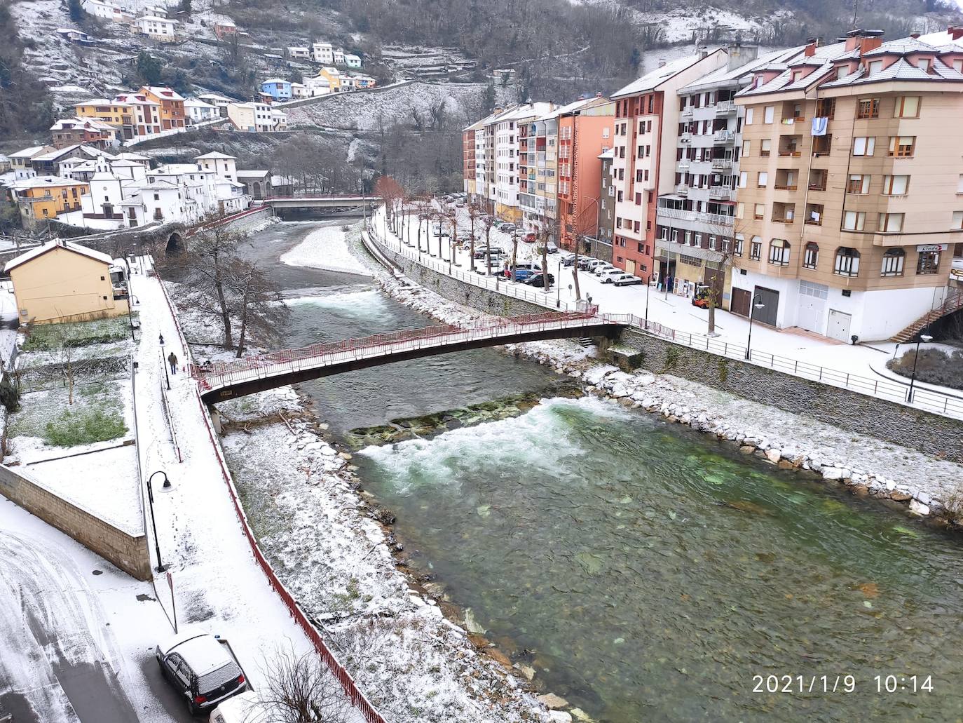 La borrasca deja nevadas y mucho frío en la región, que permanecerá en alerta todo el fin de semana.