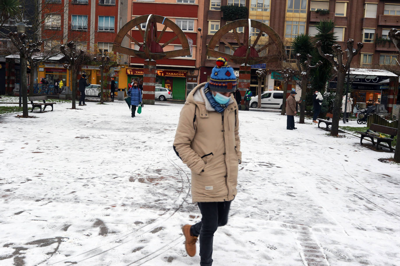 La borrasca deja nevadas y mucho frío en la región, que permanecerá en alerta todo el fin de semana.