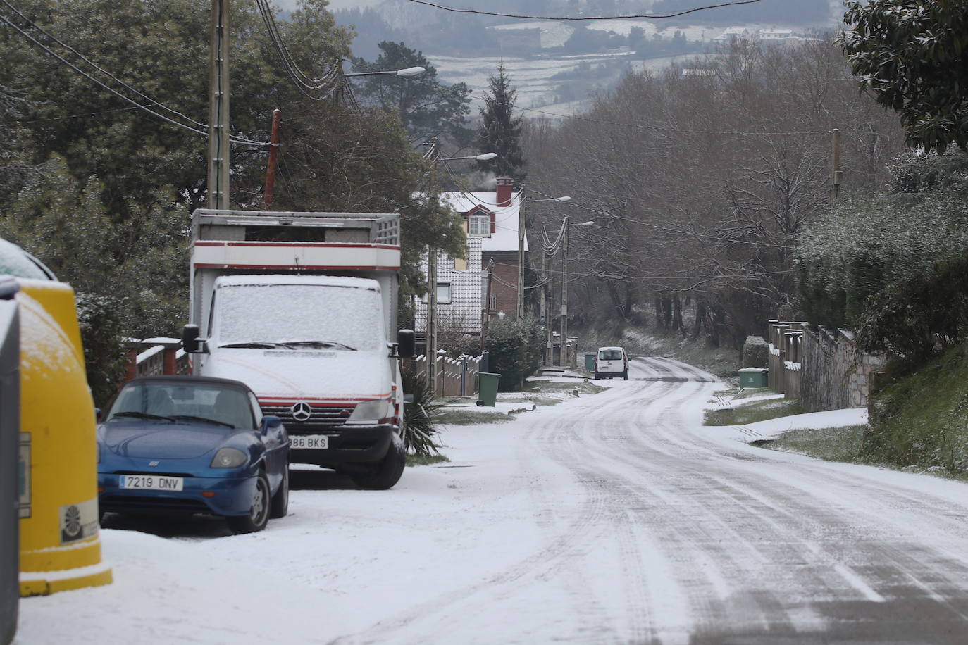 La borrasca deja nevadas y mucho frío en la región, que permanecerá en alerta todo el fin de semana.