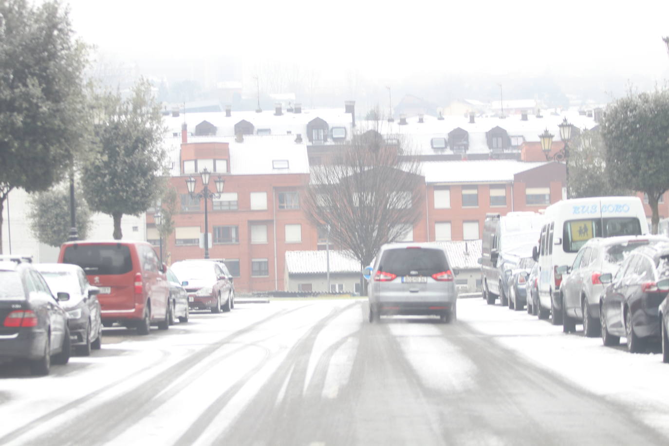 La borrasca deja nevadas y mucho frío en la región, que permanecerá en alerta todo el fin de semana.