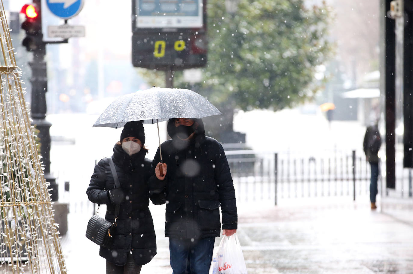 La borrasca deja nevadas y mucho frío en la región, que permanecerá en alerta todo el fin de semana.