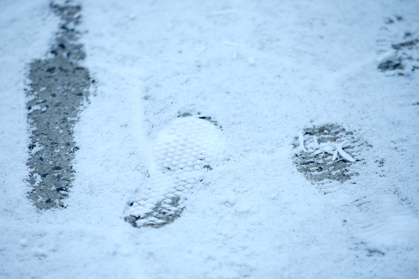 La borrasca deja nevadas y mucho frío en la región, que permanecerá en alerta todo el fin de semana.