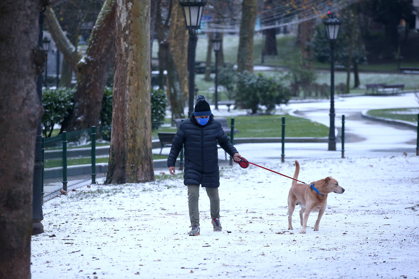La borrasca deja nevadas y mucho frío en la región, que permanecerá en alerta todo el fin de semana.