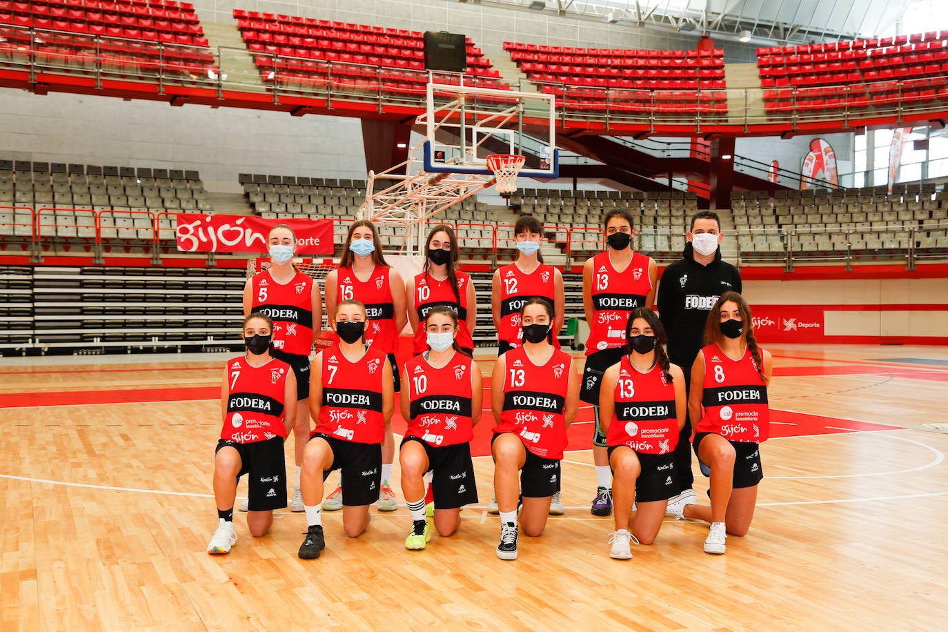 El club de baloncesto gijonés reivindica el deporte como actividad esencial y reclama el regreso de las competiciones