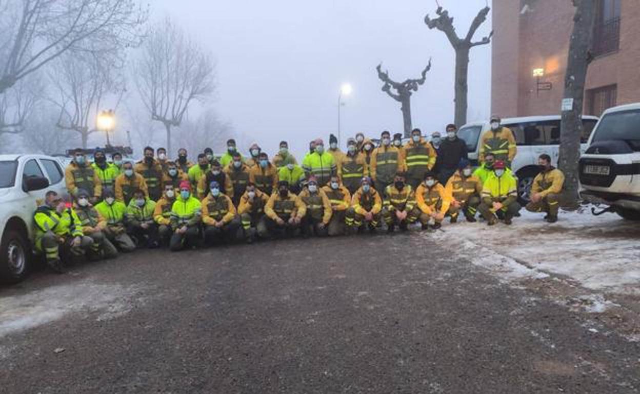 Miembros de la Brigada de Refuerzo de Incendios Forestales de Tineo trasladada a Madrid. 