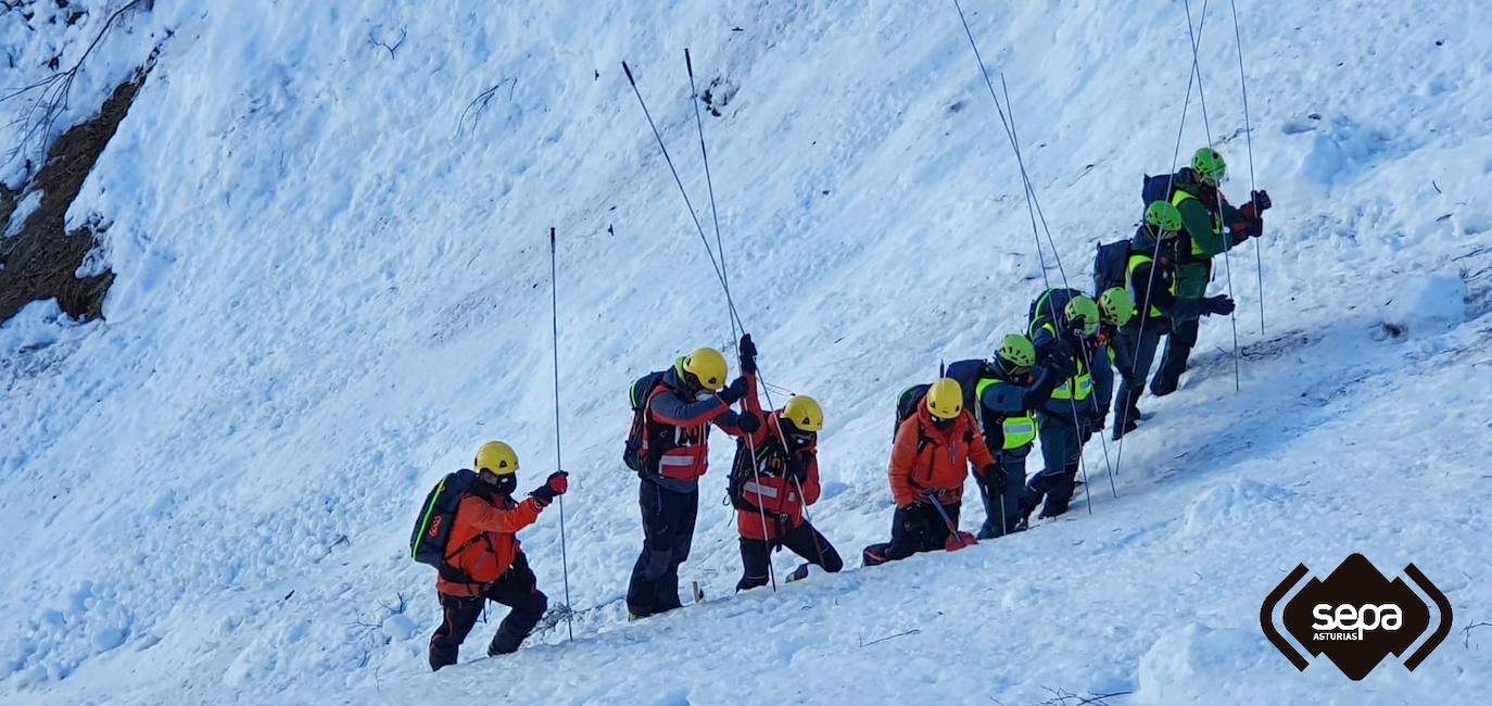 Emergencias busca terminar el mapeo con georradar de la zona del alud en San Isidro