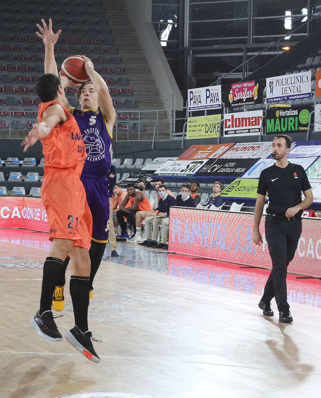 Fotos: Victoria en la prórroga del Liberbank Oviedo ante el Palencia