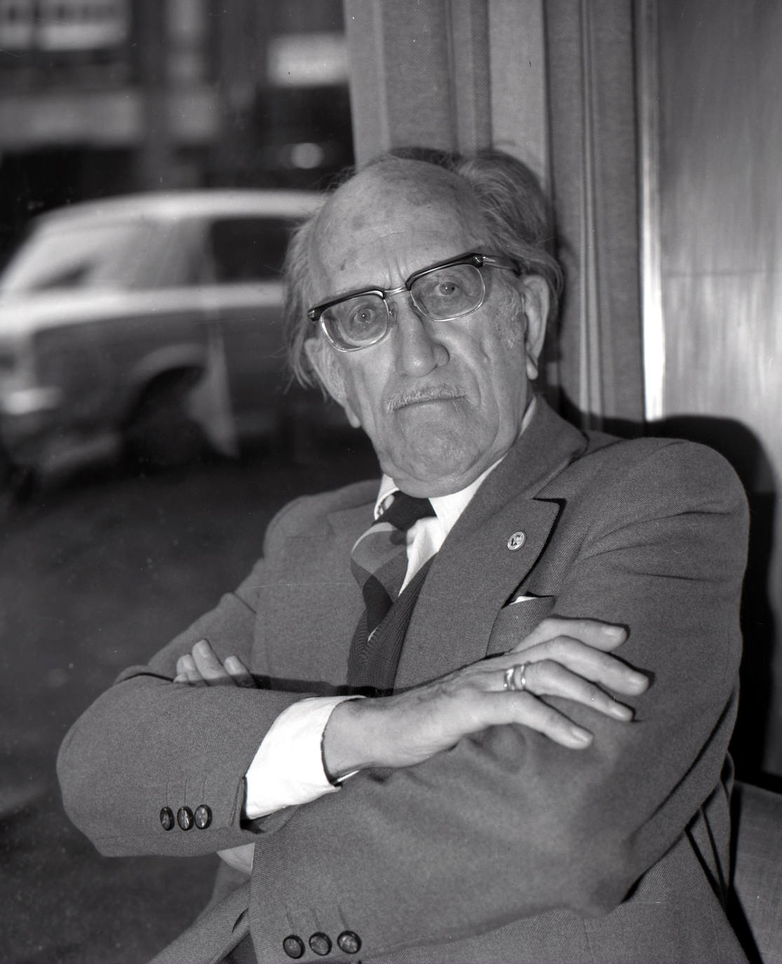 El Museo del Pueblo de Asturias suma una colección de instrumentos y utensilios de la Farmacia y Laboratorio «Castillo», que incluye antiguo material de publicidad y una colección de fotografías y películas de la vida gijonesa desde 1895 a 1972