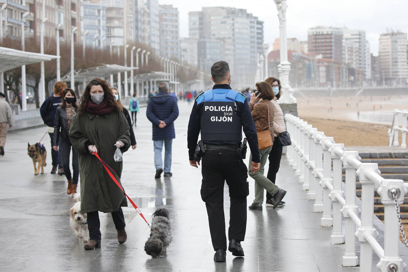 La mujer ha sido trasladada a la unidad de Psiquiatría del Hospital de Jove