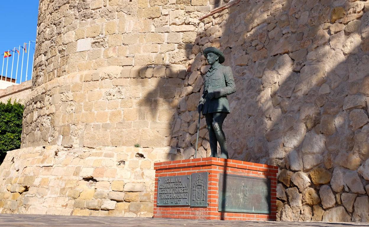 La estatua de Franco en Melilla, la última que queda en una vía pública española
