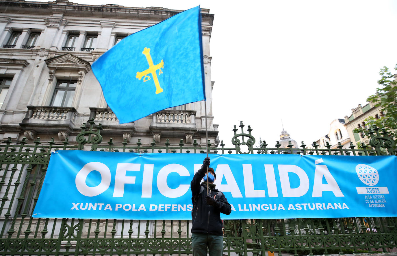 Gijón y Academia de la Llingua, de la mano en la «normalización» del asturiano