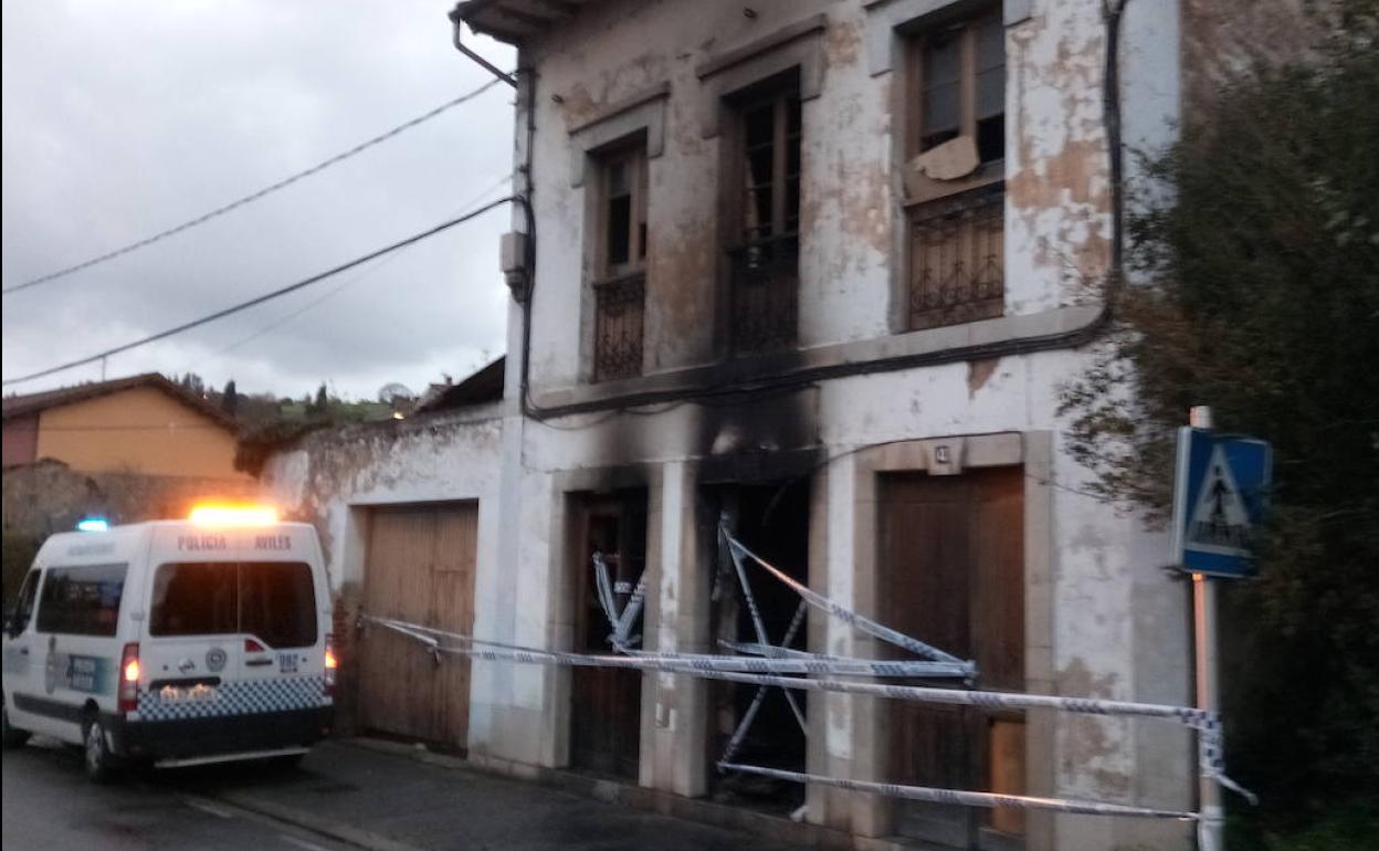 Estado en el que quedó la vivienda incendiada. 