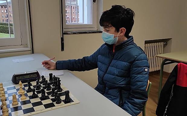 El campeón del Torneo Avanza, Miguel González Balbuena.