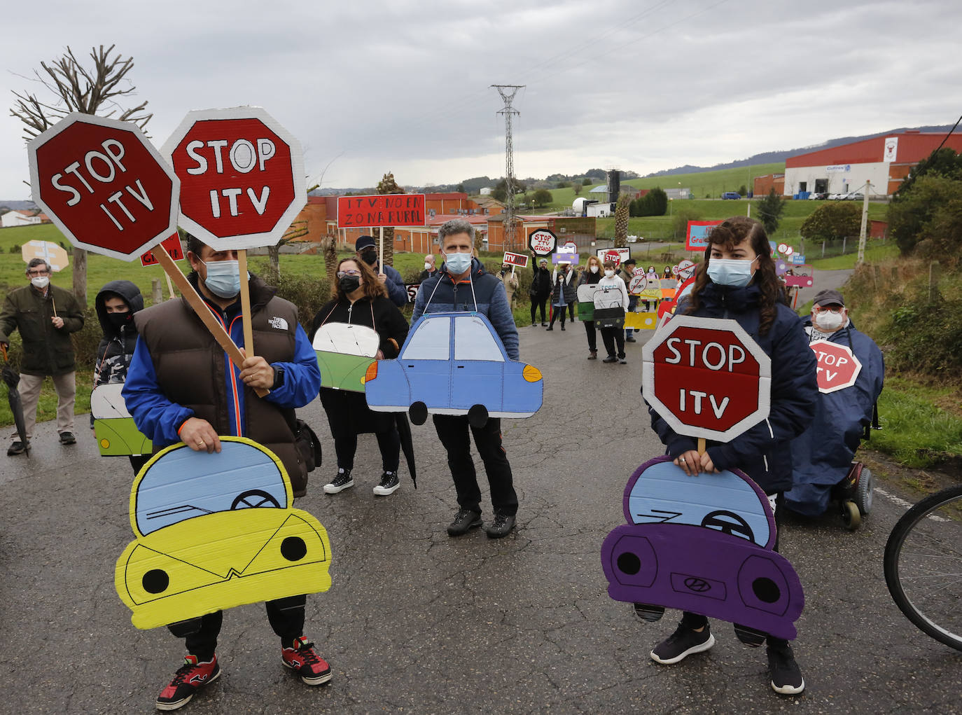 Protesta vecinal contra el proyecto previsto para este verano porque «es evidente que la parroquia no está preparada para una infraestructura tan grande»