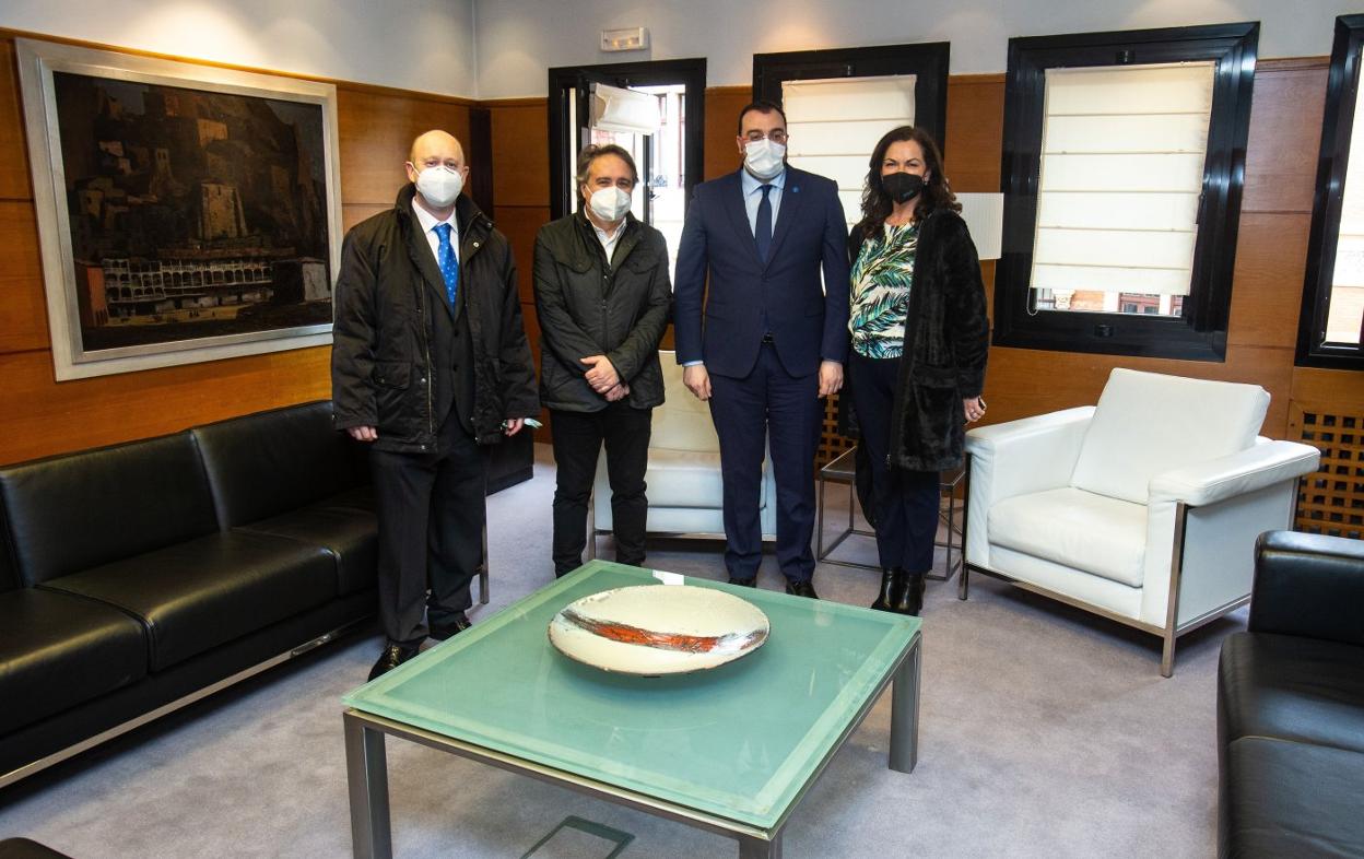 Juan Carlos Valdés, Tomás Fano, Adrián Barbón y Begoña Panea . 