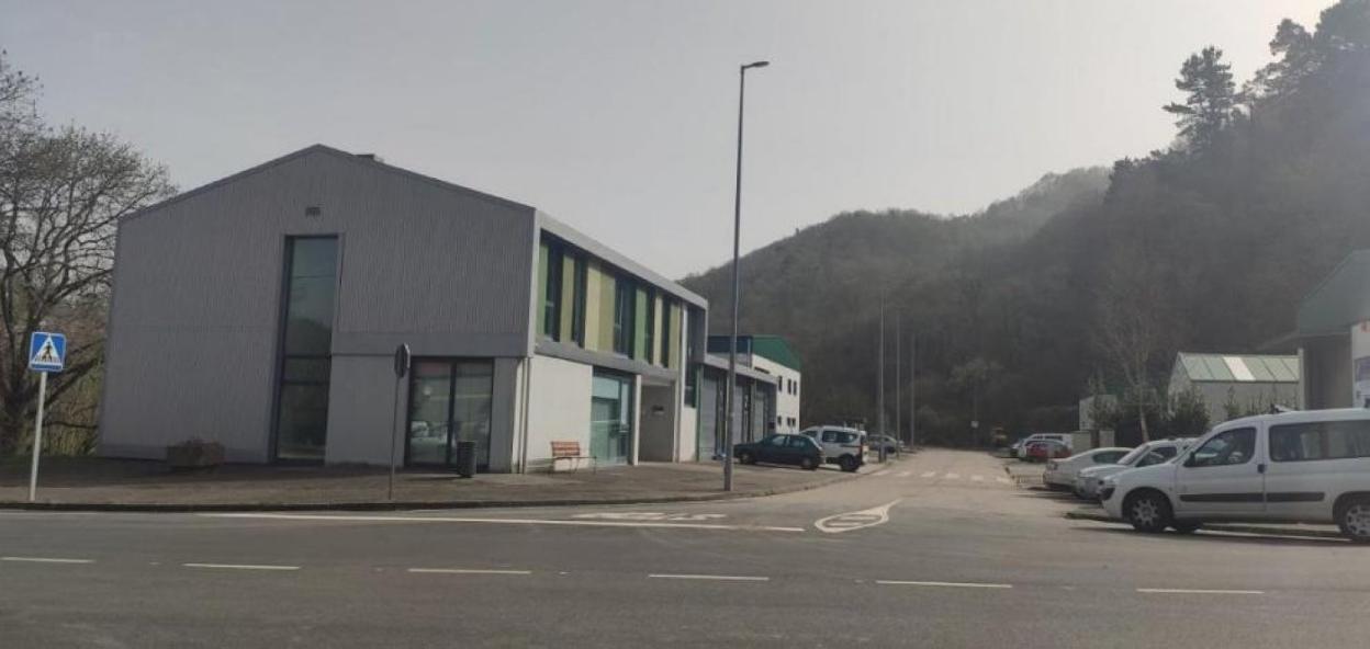 Nave principal del vivero de empresas de Cabranes. 