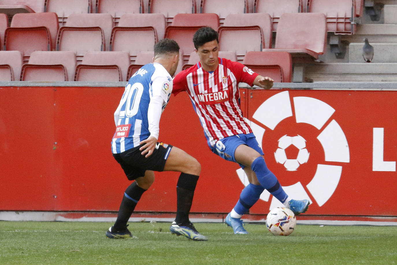 El Sporting suma un punto ante el gran candidato al ascenso esta temporada y sigue invicto en su estadio