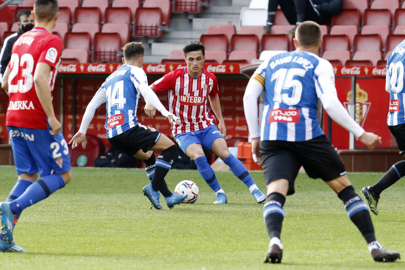 El Sporting suma un punto ante el gran candidato al ascenso esta temporada y sigue invicto en su estadio