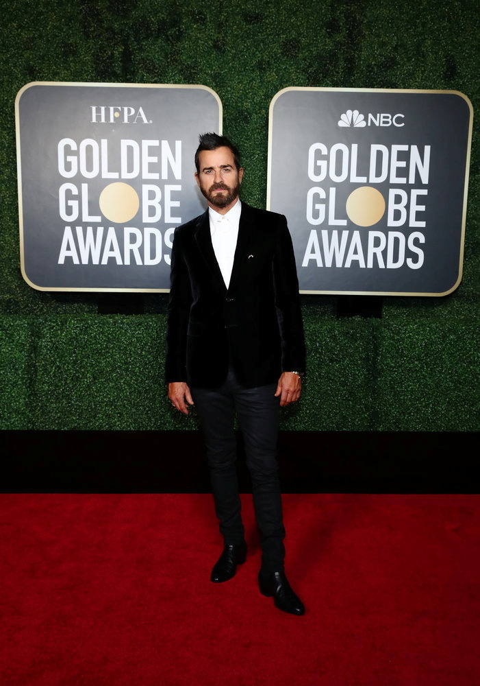 'The Crown', la serie de Netflix sobre la familia real inglesa y 'Nomadland', la película de Chloé Zhao, que denuncia la precariedad laboral en EE UU, triunfan en los Globos de Oro con casi todos los ganadores en sus casas. Justin Theroux