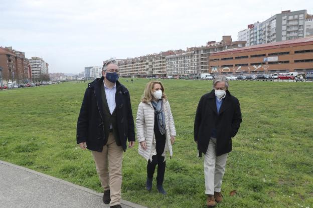 Teresa Mallada acusa al PSOE de «rebajar Gijón a ciudad de segunda categoría» 