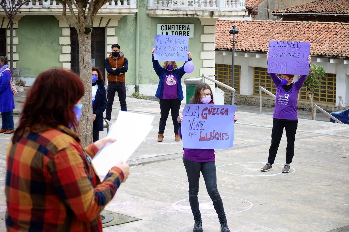 Concentraciones feministas en Gijón, Oviedo, Avilés, Siero y Colunga para presentar la protesta del Día Internacional de las Mujeres