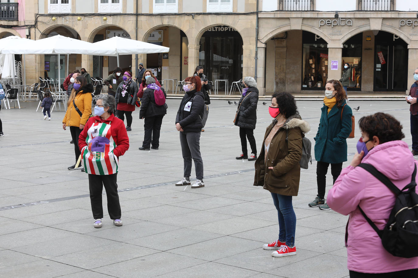 Concentraciones feministas en Gijón, Oviedo, Avilés, Siero y Colunga para presentar la protesta del Día Internacional de las Mujeres