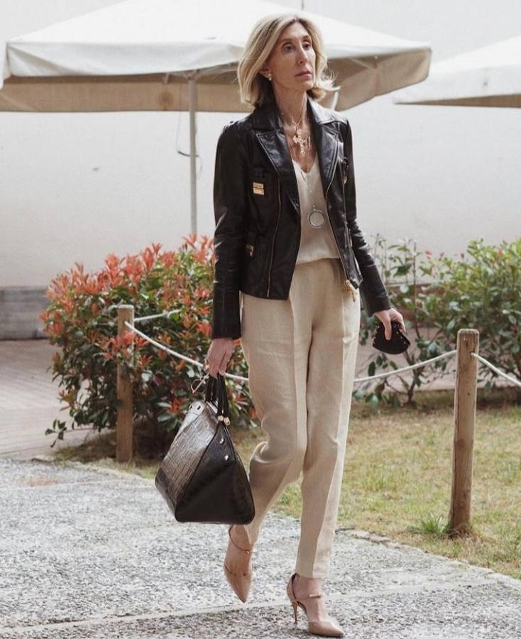 ¿Estás sin ideas para tus próximos looks de oficina esta primavera? En 'Asturias de Moda' te traemos toda la inspiración con algunas opciones de looks de oficina que hemos encontrado en las cuentas de Instagram de las expertas en moda. Estilismos 'working' perfectos para cuando el buen tiempo se establezca de forma definitiva y para los que no tendrás que renunciar a la comodidad. Paula Echevarría, Alexandra Pereira, Belén Hostalet o influencers mayores de 50 como Carmen Gimeno o Susi Rejano, entre otras. Todas ellas nos han dado las combinaciones primaverales y de oficina más inspiradoras. ¡Toma nota!