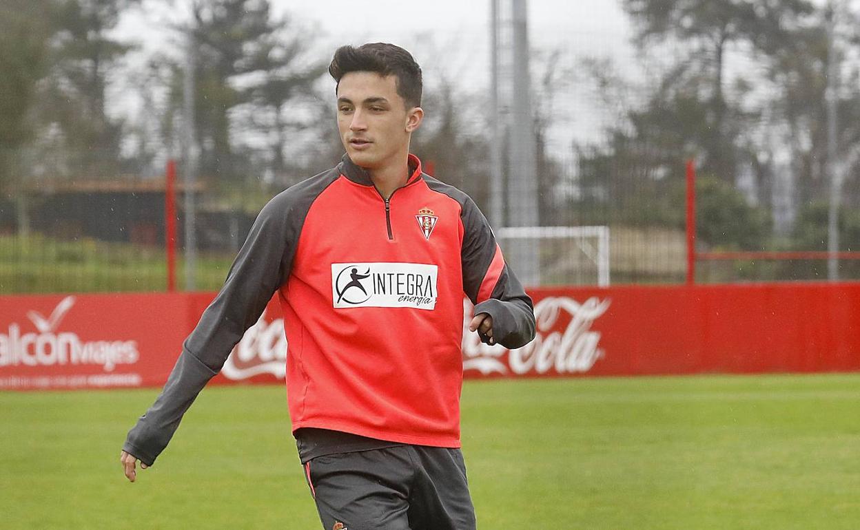 Manu García en un entrenamiento 